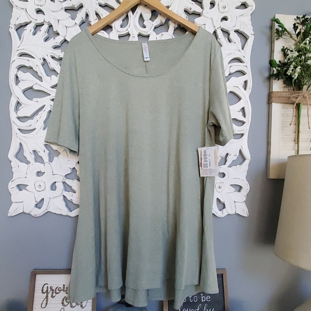 LuLaRoe Perfect T